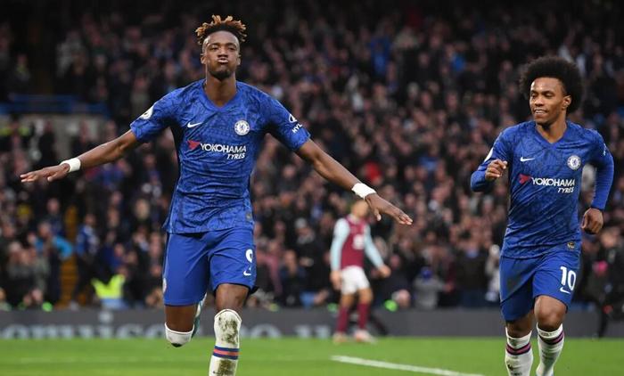 关于莱斯特城主场战胜伯恩利,豪取三分的信息 关于莱斯特城主场战胜伯恩利,豪取三分的信息