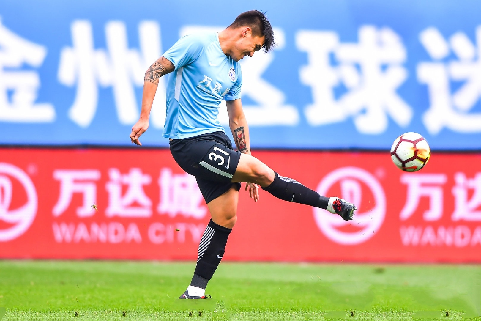 大连一方主场战平深圳佳兆业,保持不败纪录 大连一方主场战平深圳佳兆业,保持不败纪录