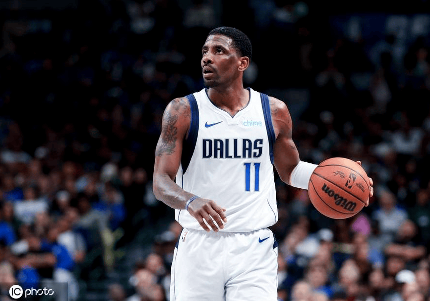 包含黄蜂队客场击败独行侠队，喜迎比赛胜利的词条